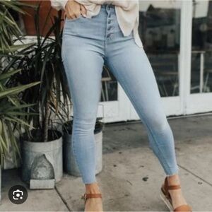 CJLA Never Worn Light Wash Ada Jeans (size 11)